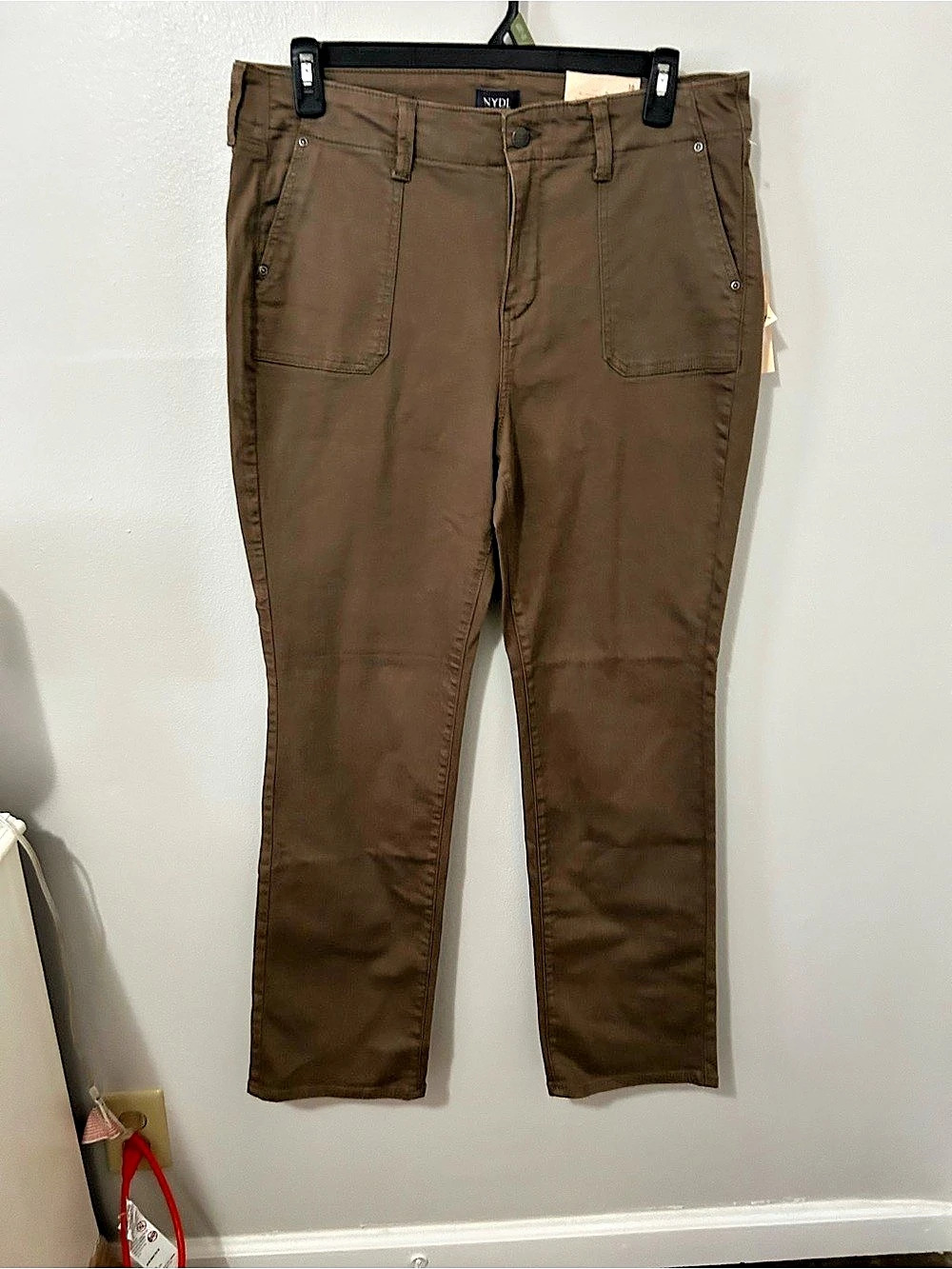 NYDJ Marilyn Straight Leg Jeans in Olive Green Waist 16 NWT